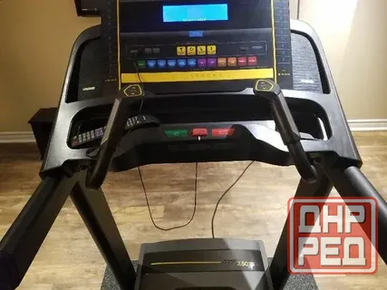 Беговая дорожка LiveStrong Fitness LS10.0T Макеевка - изображение 7