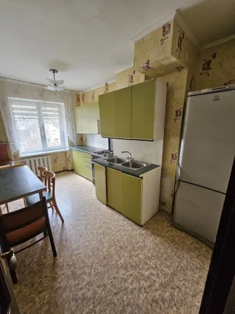 Продажа 3-комнатной квартиры на Набережной в самом центре Ворошиловского района Донецк