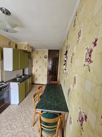Продажа 3-комнатной квартиры на Набережной в самом центре Ворошиловского района Донецк