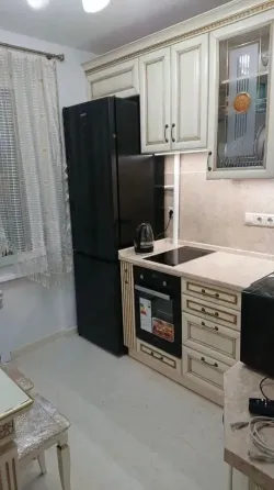 Сдам двухкомнатную квартиру в калининском районе на макаронке Донецк