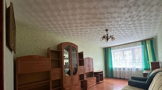 Сдается трешка в Ленинском районе на 4 этаже. Донецк