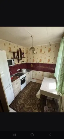 Продам 2 ком.кв-ру, г. Макеевка, Червоногвардейский р-н, 10 магазин Макеевка