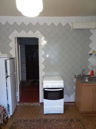 Сдам 3 ком.кв Кировском районе , ул. Бирюзова 2. шахта Скочинского Донецк