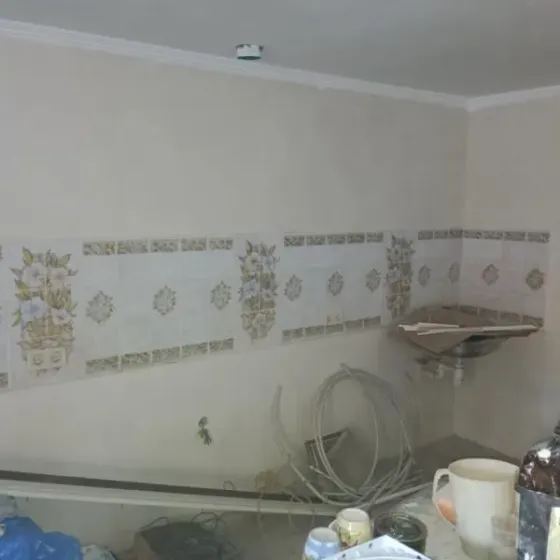 Продам двухкомнатную квартиру на земле Донецк