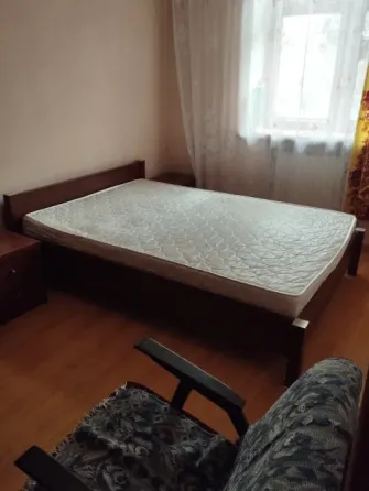 Кровать двухспальную с матрасом Донецк