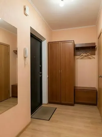 Сдам 2-комнатную квартиру барнаульская улица, калининский район Донецк