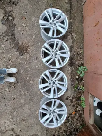 Продам оригинальные диски на Лексус Донецк