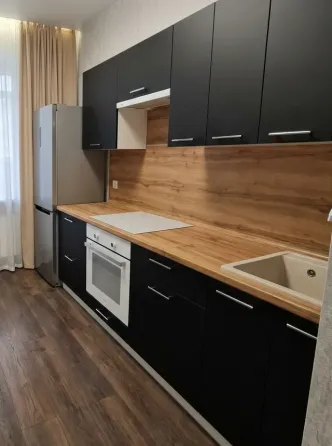Сдается на долгий срок однокомнатная квартира, 4/9 этаж, 44 кв.м2. Донецк