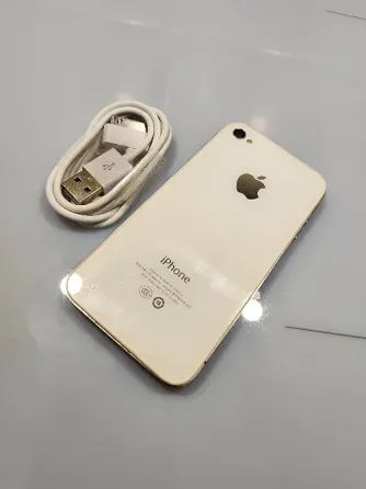 Продам iPhone 4s 16Gb White. Донецк