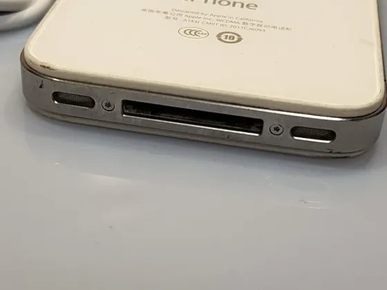 Продам iPhone 4s 16Gb White. Донецк