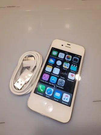 Продам iPhone 4s 16Gb White. Донецк