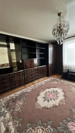 Продается 3-комнатная квартира в Ильичевском районе Мариуполь