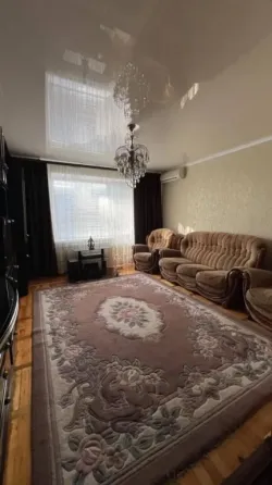 Продается 3-комнатная квартира в Ильичевском районе Мариуполь