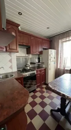 Продается 3-комнатная квартира в Ильичевском районе Мариуполь