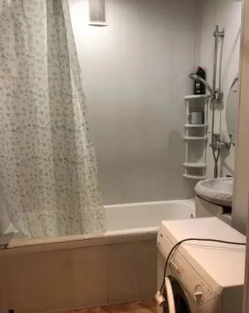 сдам 2ух комнатную квартиру Донецк