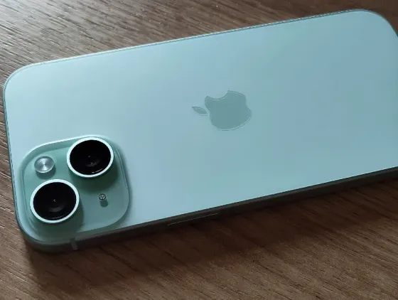 iPhone 15 128 GB, зелёный. Макеевка