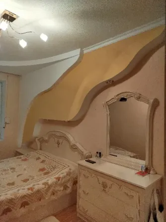 Продам 2х комнатную квартиру в Горняцком районе, остановка Западная Макеевка