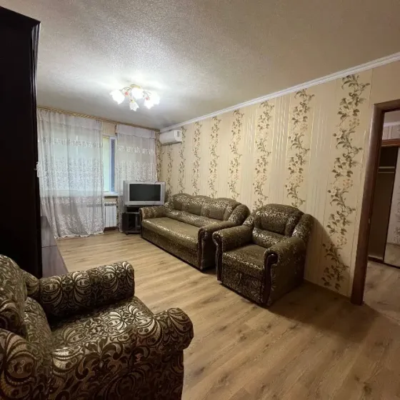 Продажа 3-комнатной квартиры в Калининском районе, Ильича 84 Донецк