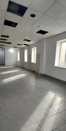 нежилое помещение ул.Урицкого Мариуполь