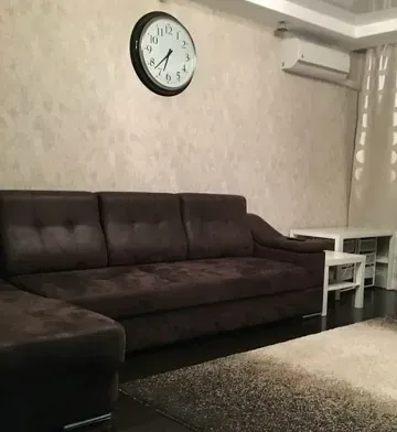 Сдаю двухкомнатную квартиру в Ленинском районе Донецка Донецк