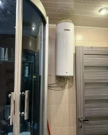 Сдаю двухкомнатную квартиру на долгий срок, 55 кв.м2, 3 этаж. Донецк