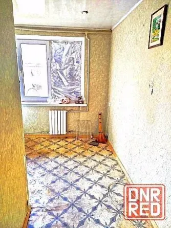 Продам хорошую 2 к.кв на Октябрьском больница 21 . Школа 50 ,рынок ,центр Октябрьского Донецк