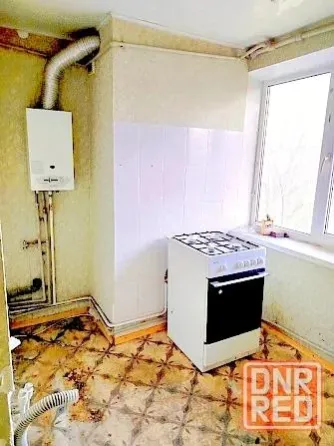Продам хорошую 2 к.кв на Октябрьском больница 21 . Школа 50 ,рынок ,центр Октябрьского Донецк