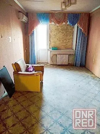 Продам хорошую 2 к.кв на Октябрьском больница 21 . Школа 50 ,рынок ,центр Октябрьского Донецк