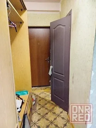 Продам хорошую 2 к.кв на Октябрьском больница 21 . Школа 50 ,рынок ,центр Октябрьского Донецк