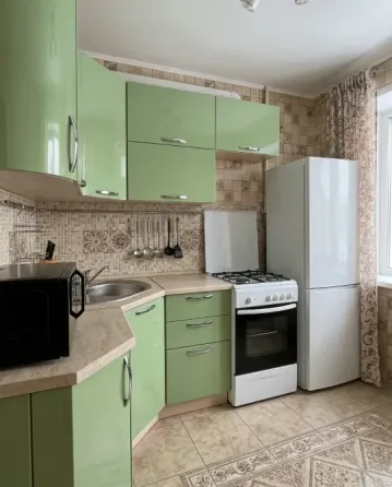Срочно сдам квартиру в Кировском районе Донецка на долгий срок! Донецк