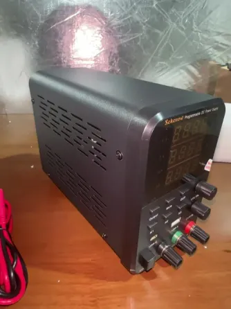 Лабораторный блок питания Sekenow, модель se305k Донецк