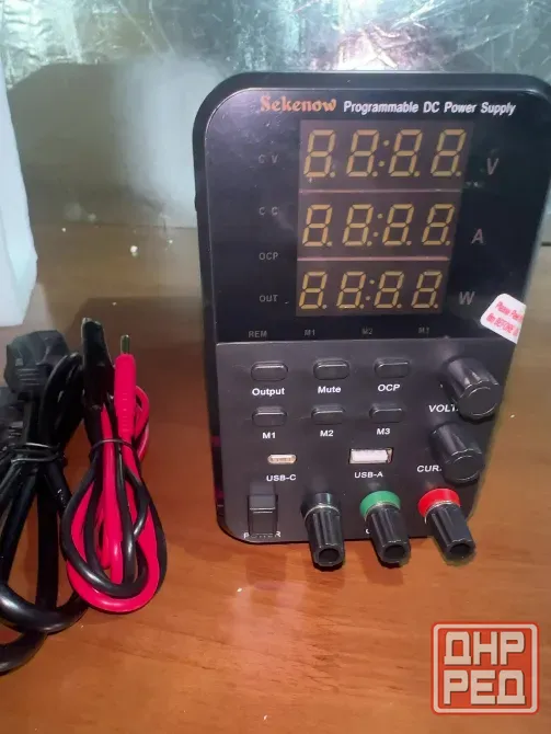 Лабораторный блок питания Sekenow, модель se305k Донецк - изображение 1