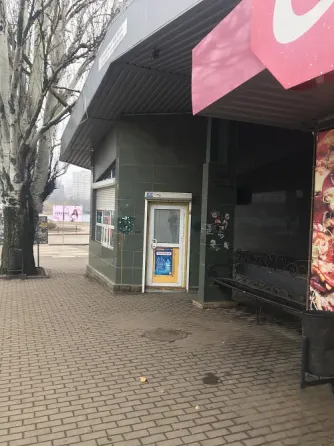 Сдается отдельно стоящее помещение(торговый киоск), пр-т Ильича, остановка общественного транспорта Донецк