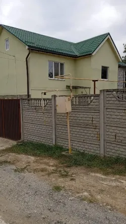 Сдам 1 ком. кв. в новом 2- х эт частном доме для одного мужчины. Все удоб-а, гор.вода, тех-а, инт-т Донецк
