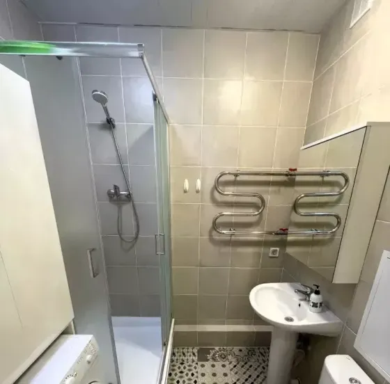 Сдаётся студия 22.0 м² этаж 6 г. Донецк Калининский район пр. Ильича 32 Донецк