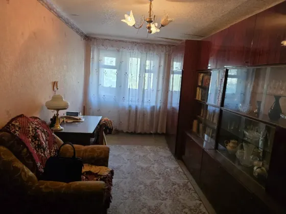 Продается 1 комнатная квартира Ленинский р-н Кирова Стоматология Донецк