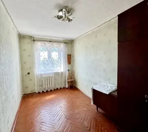 Продам 3к.кв. Кировский р-н. мкр. Абакумова. Ориентир маг."Калинка". ул.Абакумова. Донецк