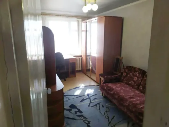 Продам 2-х комн на Маяке, Шахтеркой площади, ул. Тренева. Донецк