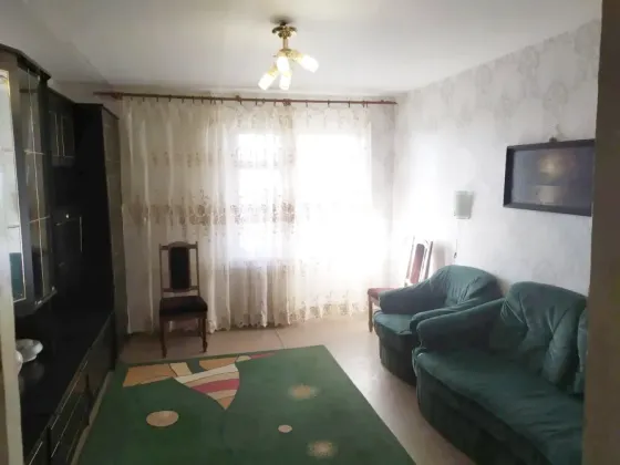 Продам 2-х комн на Маяке, Шахтеркой площади, ул. Тренева. Донецк