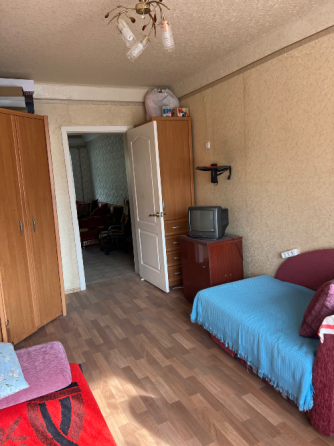 Продается 2х комнатная квартира на пл.Бакинских Комиссаров Донецк