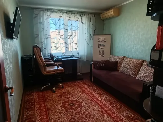 Продажа 3-х комнатной квартиры с ремонтом в Пролетарском районе Донецк