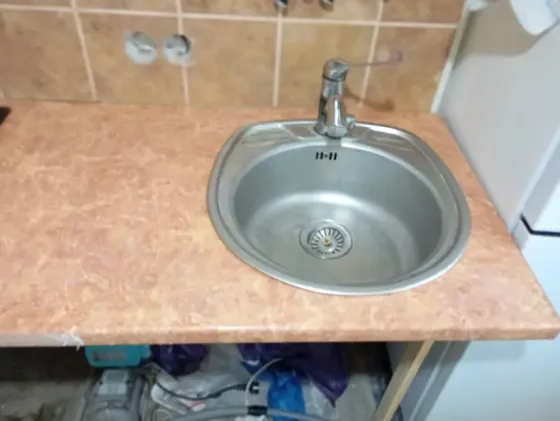 Продам столешницу с плитой и мойкой Макеевка