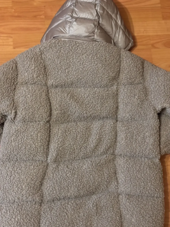 Продам теплую курточку Донецк