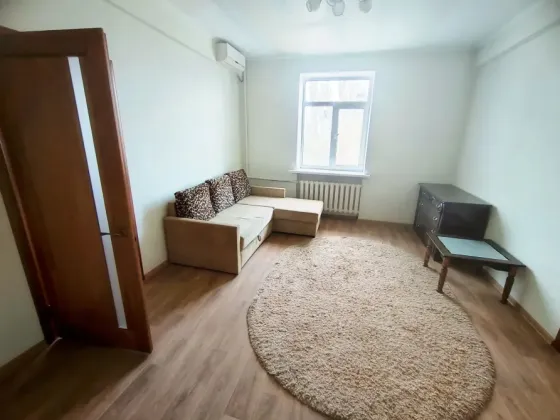 Продаётся 2к квартира в центре Донецка Донецк