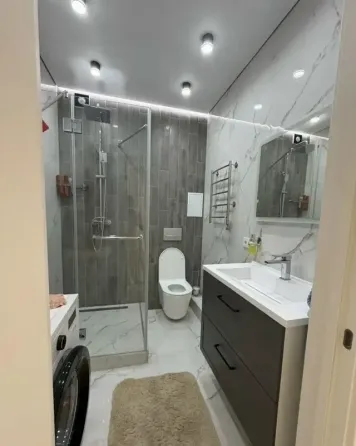 Сдаю двухкомнатную квартиру на долгий срок, 3 этаж, 56 кв.м2 Донецк