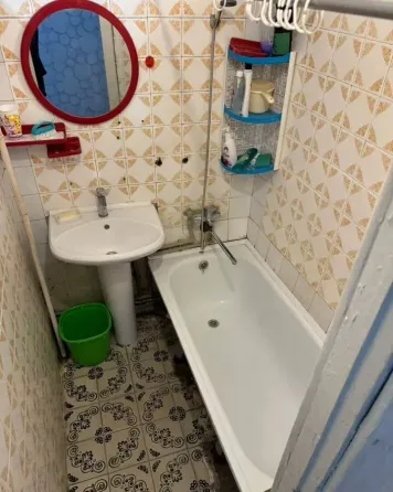 сдам 3ёх комнатную квартиру Донецк