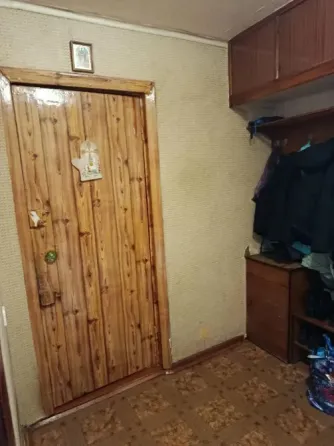 продам 3-комнатную квартиру на пл.Свободы Донецк