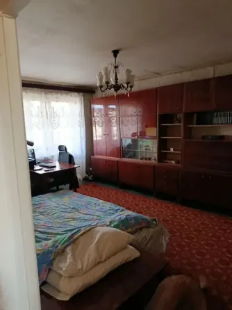 продам 3-комнатную квартиру на пл.Свободы Донецк