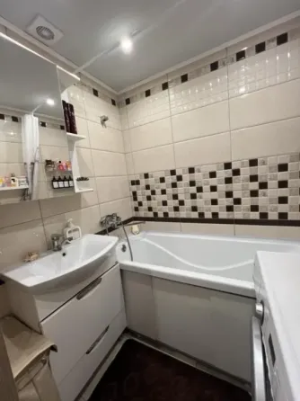 Сдаю двухкомнатную квартиру, Кировском районе Донецк