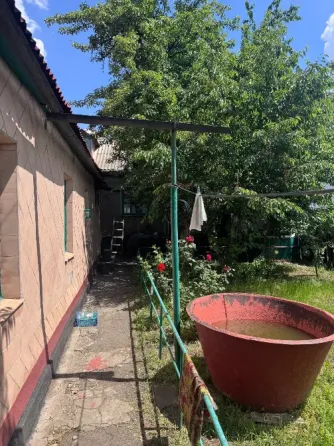 Продам дом в городе Луганск улица Чапаева Луганск